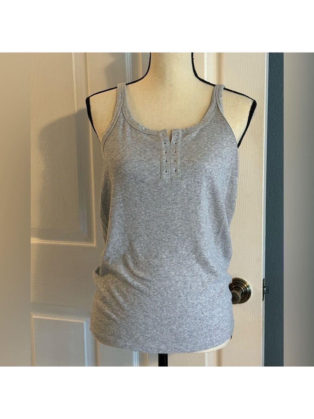 Aerie Heather Gray Tank Top with Cute Front Detail. Sz XL